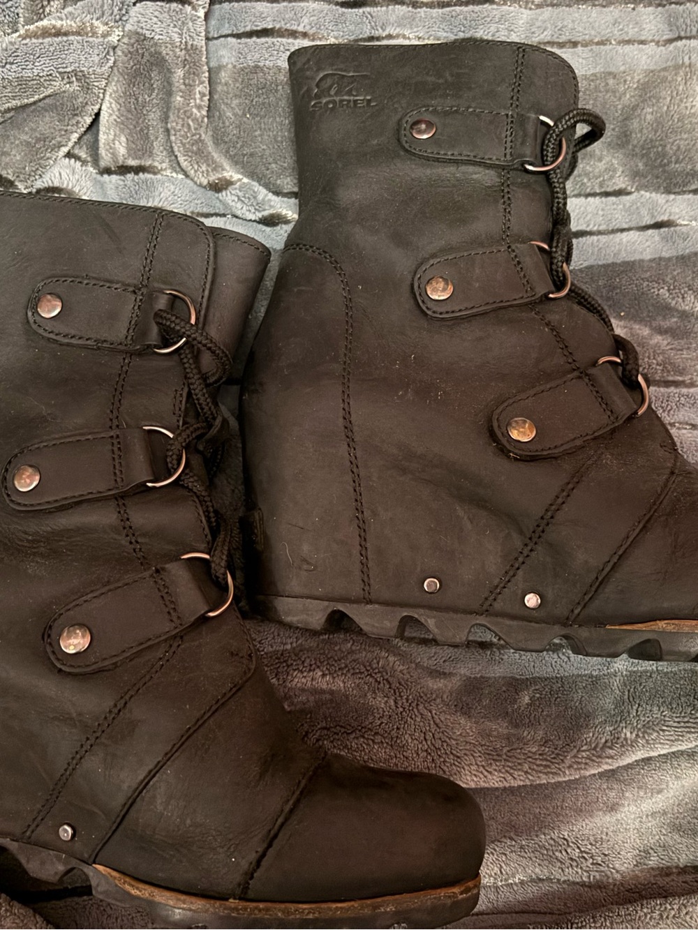 Sorel Women's Black Leather Lace-Up Waterproof Winter Boots
